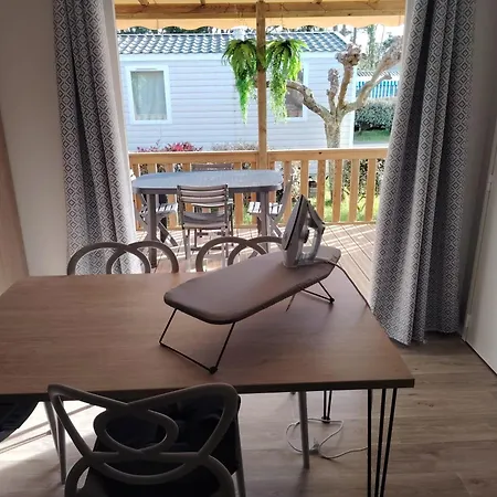 مكان تخييم Mobil-home 