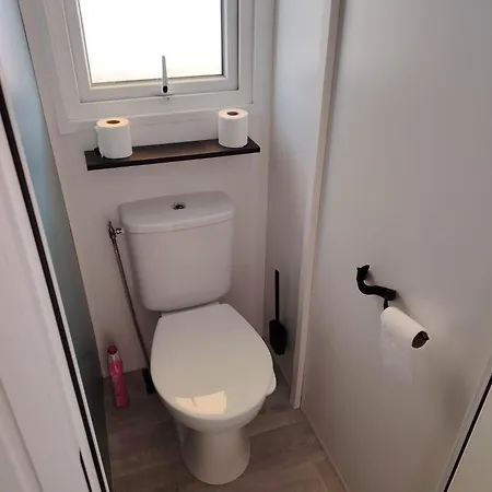 Mobil-home A13 Confort Avec Piscine&lave-linge Gratuits Camping *